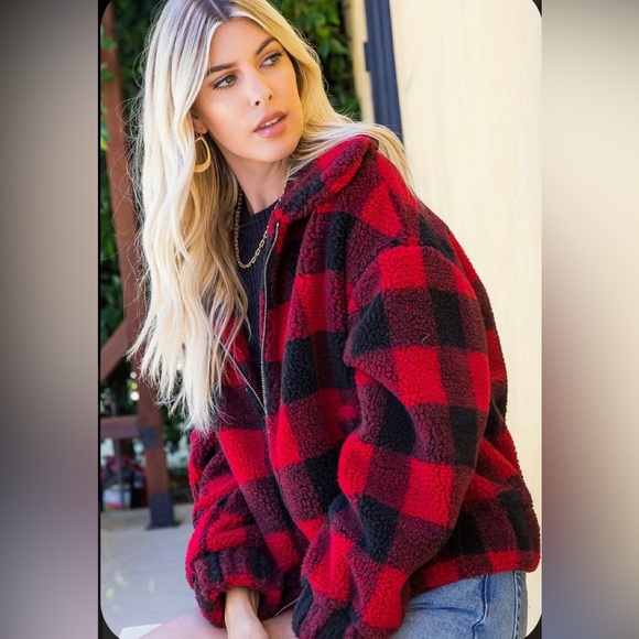 1️⃣2️⃣Buffalo plaid fuzzy fleece pullover - Picture 1 of 5